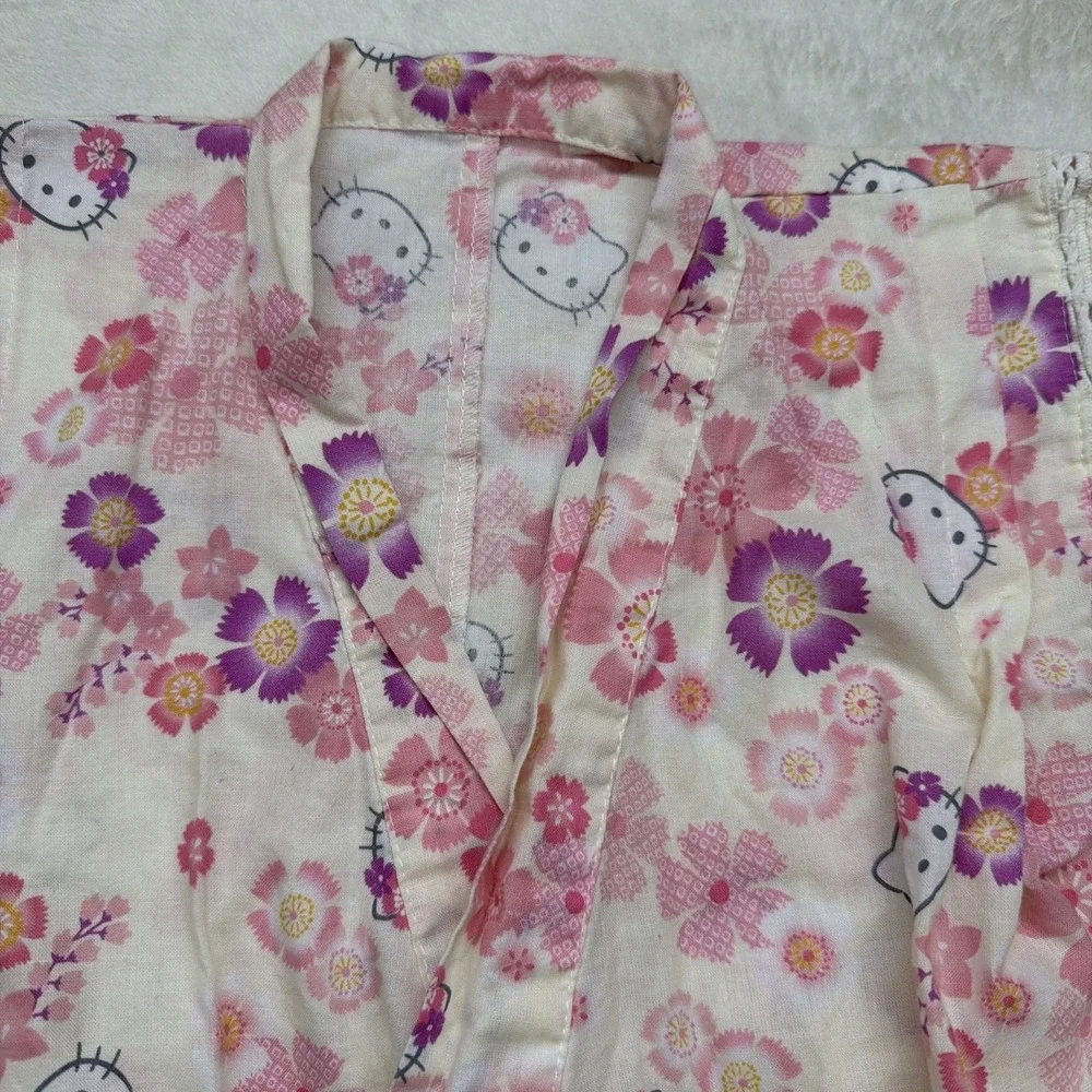 Hello Kitty Kimono Robe Girls 4T Pink Floral Yukata Tie Front‎ Sanrio